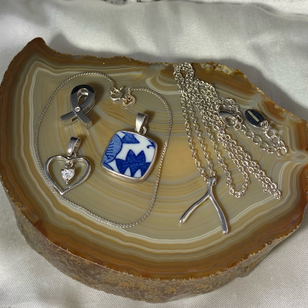 STERLING SILVER LOT OF 5 JEWELRY ITEMS ALL NICE STERLING SILVER - Picture 2 of 5